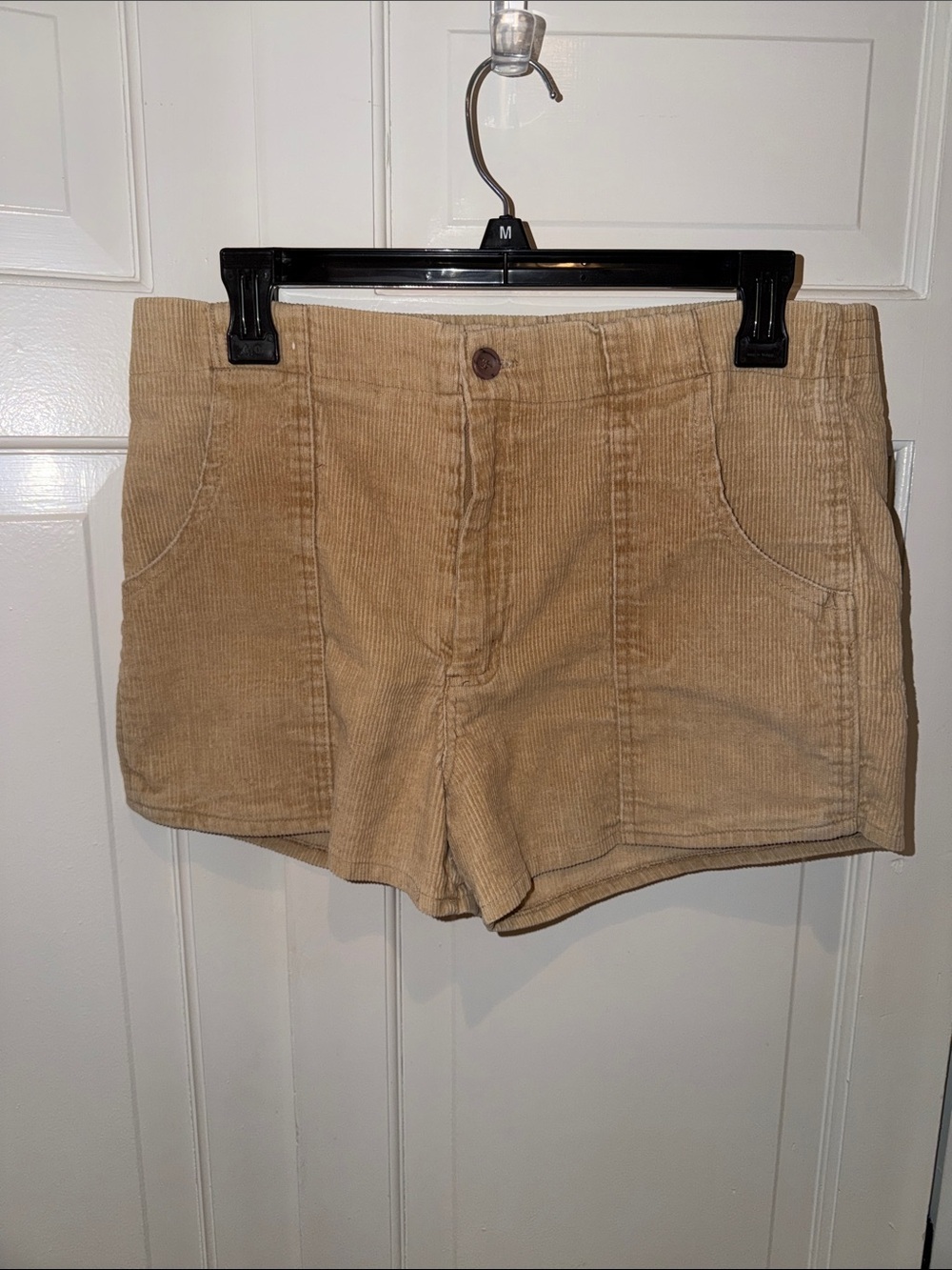 Vintage Corduroy Men’s Shorts in Tan - Classic Casual Style